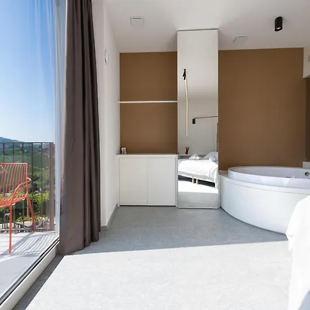 Palas Cerequio Country house *