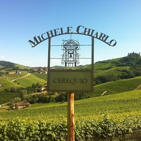 Cerequio Gospodarstwo wiejskie La Morra