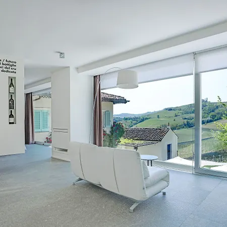 Landhaus Cerequio La Morra