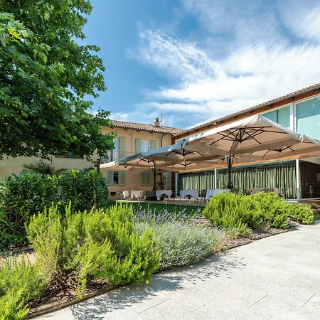 Cerequio Gospodarstwo wiejskie La Morra