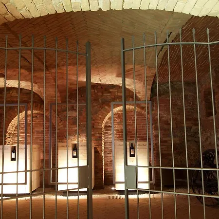 Casa di campagna Cerequio La Morra