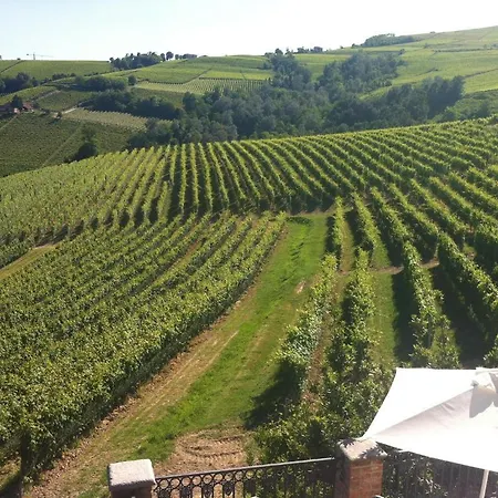 Palas Cerequio Country house La Morra