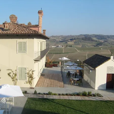 Palas Cerequio Country house La Morra